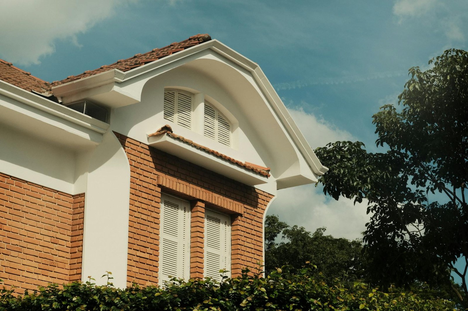 Reverse Cycle vs Evaporative: Which Wins in Adelaide's Climate?