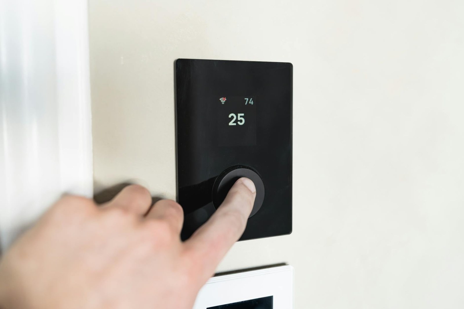 Smart Thermostats & Wi-Fi Controllers: What Adelaide Buyers Should Know