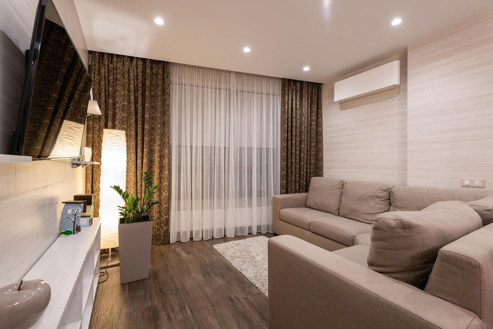 Split system installation for Adelaide homes